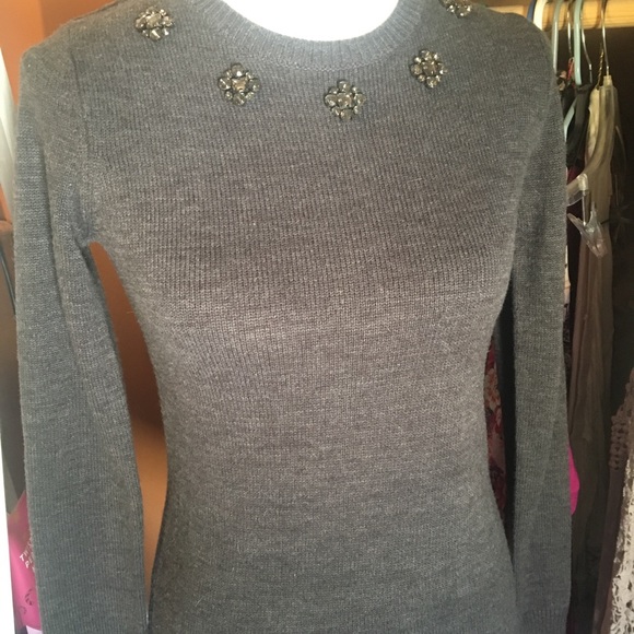 Ivanka Trump Sweater - Picture 1 of 3